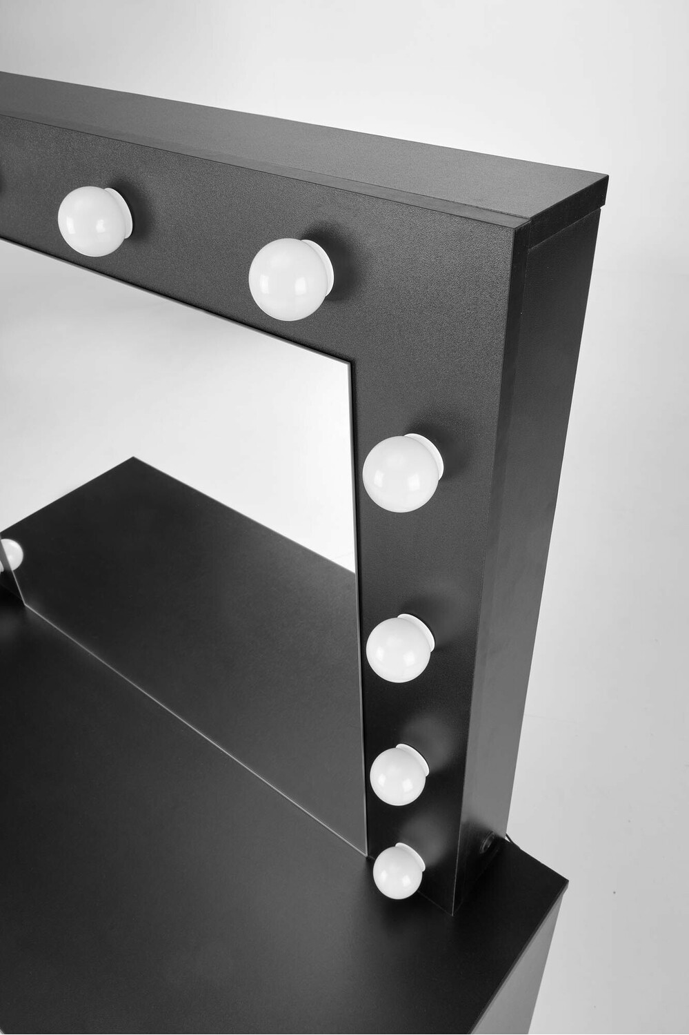 Toaletna mizica Houston 1556 (Črna)