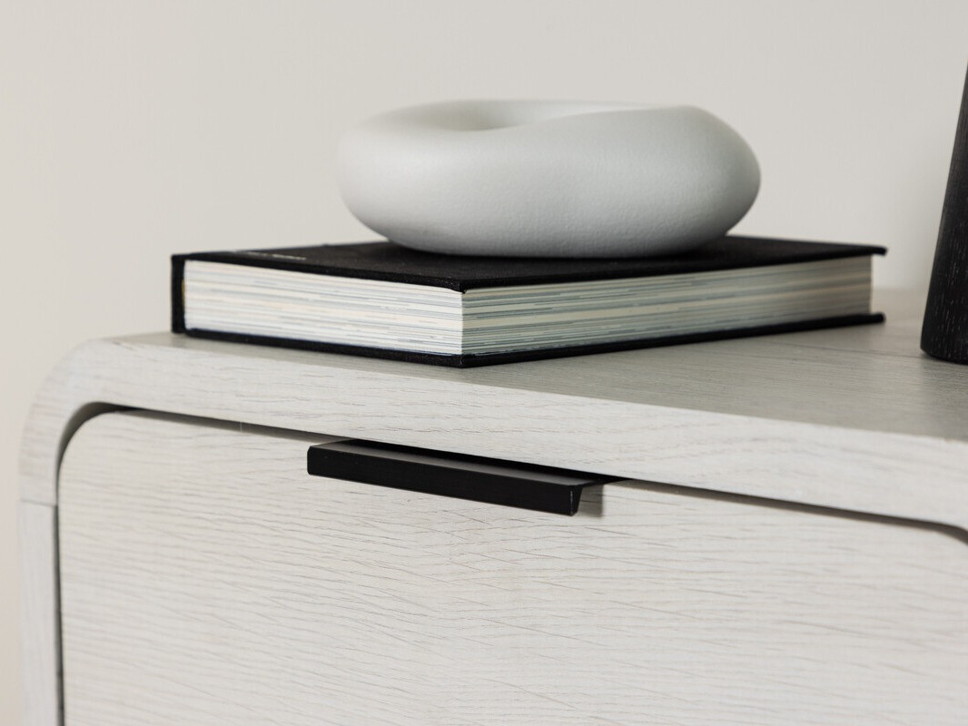 Nočna omarica Dallas 4218