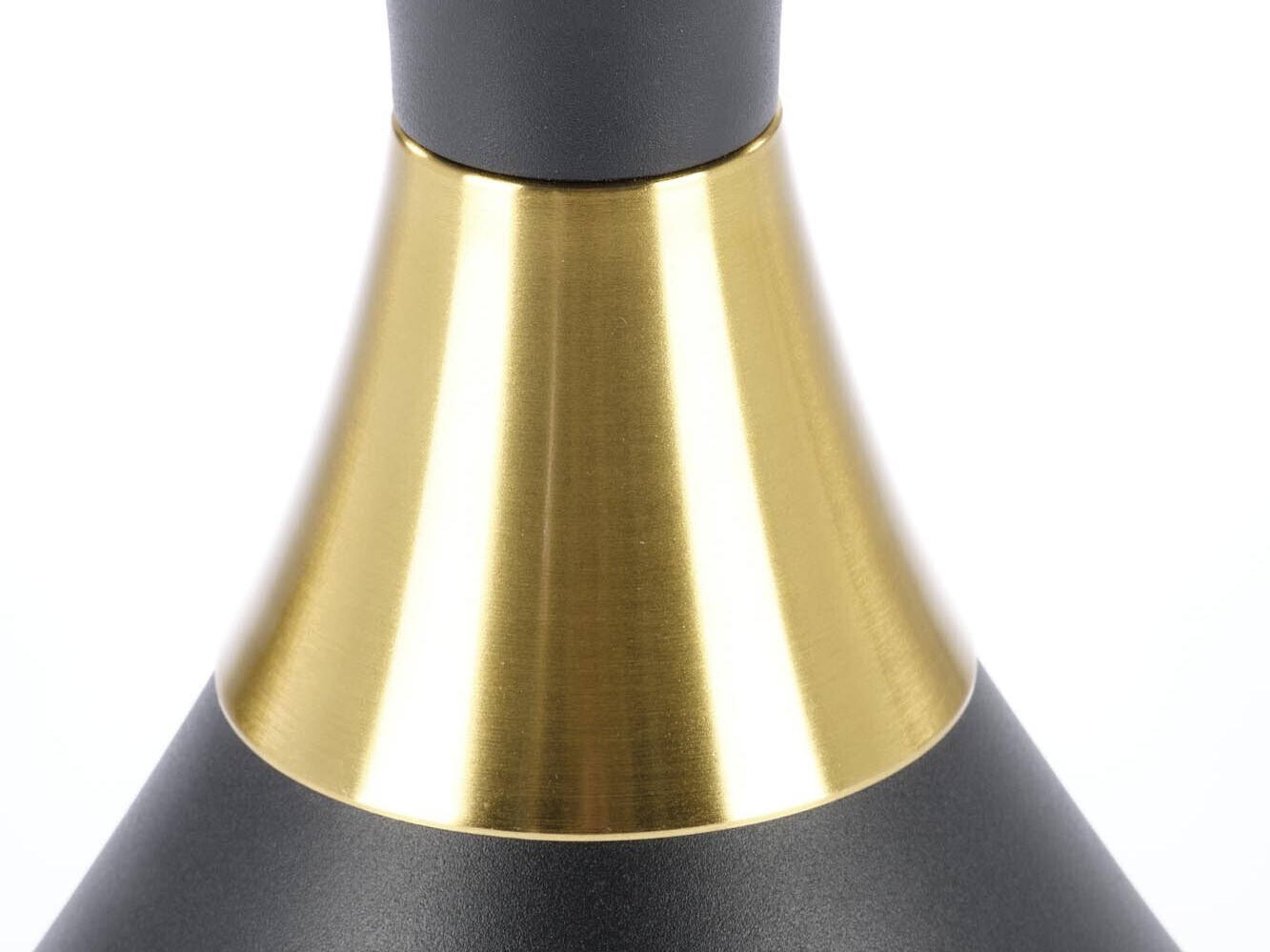 Klubska mizica Houston 1574