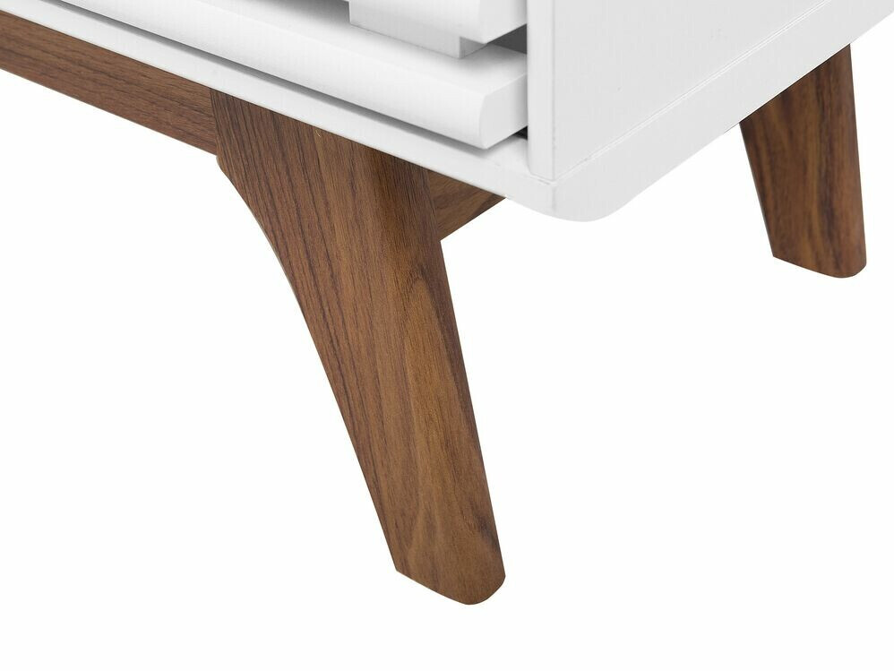 TV-omarica Berwyn 210 (Bela + Temen les)