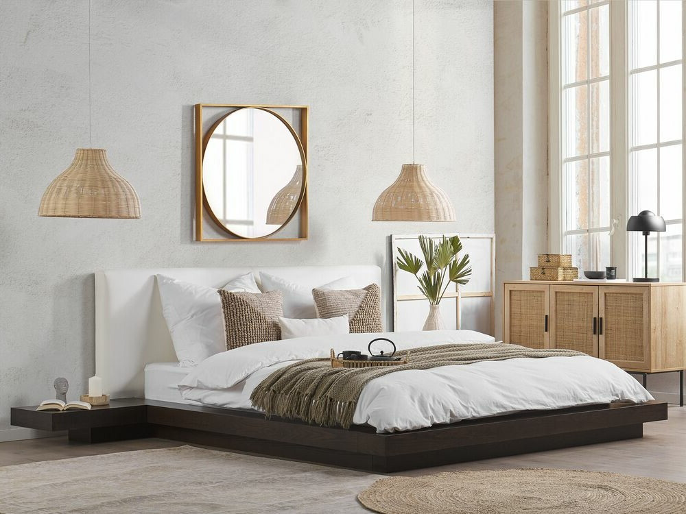 Postelja Berwyn 541 (Temen les) Z nočne omarice