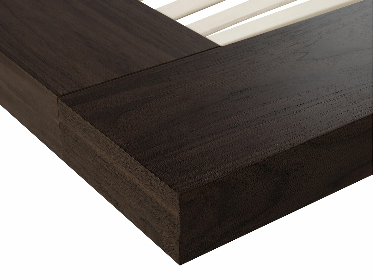 Postelja Berwyn 541 (Temen les) Z nočne omarice