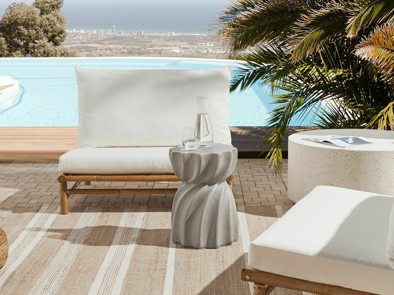 Stranska mizica Berwyn 604