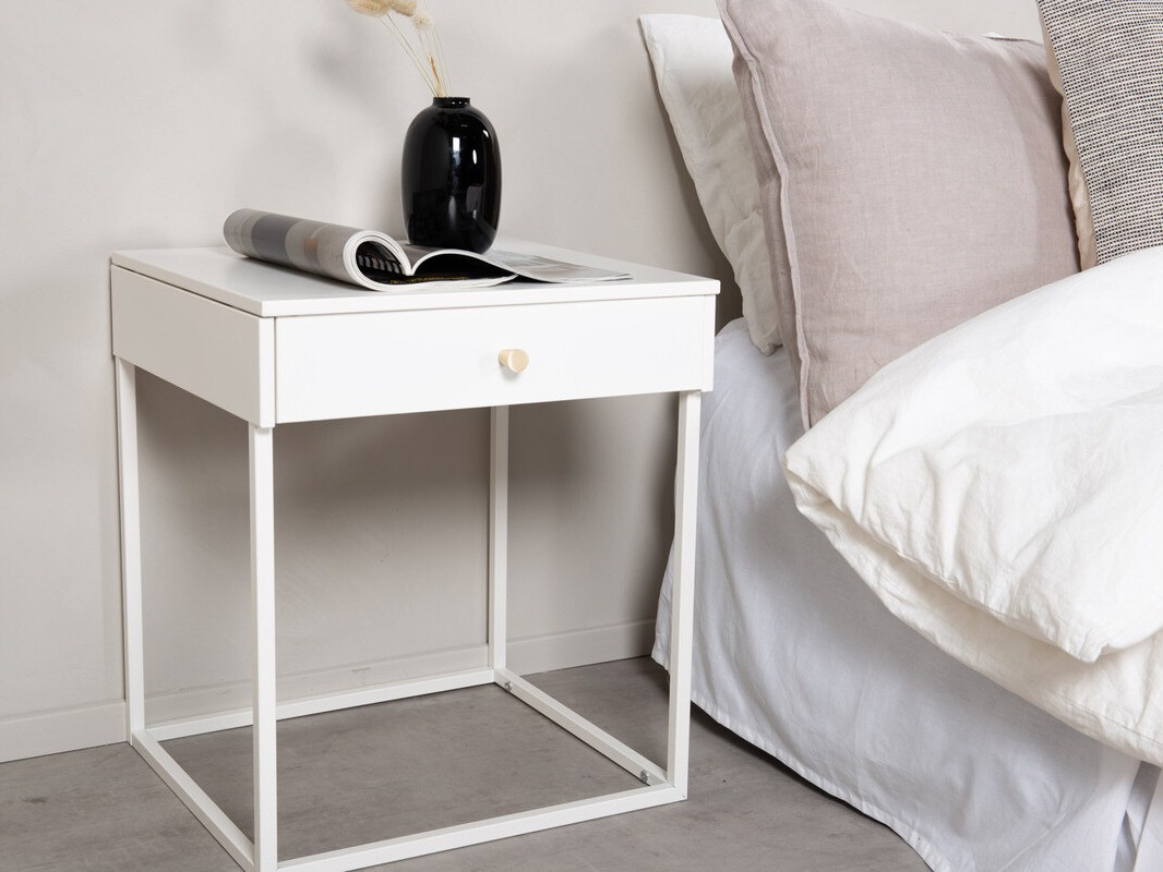 Nočna omarica Evasevu 104 (Bela)