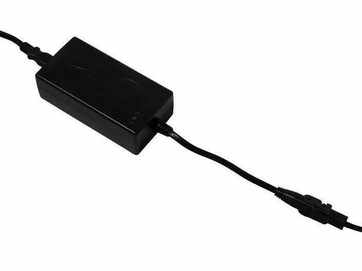 Fotelj s počivalnikom Berwyn 1313 (Bela)