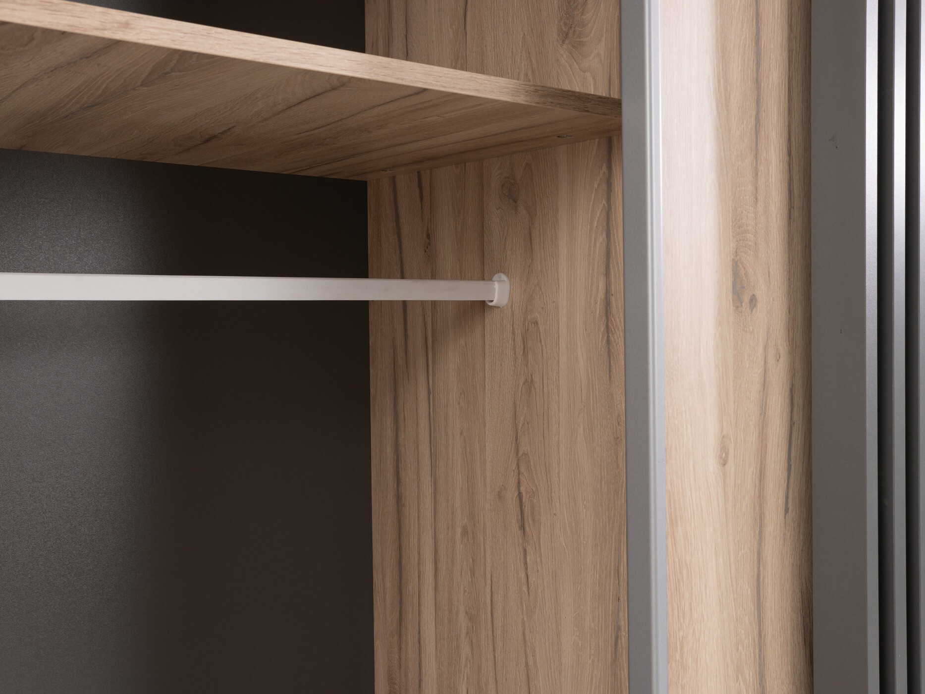 Garderobna omara Livlevo 116