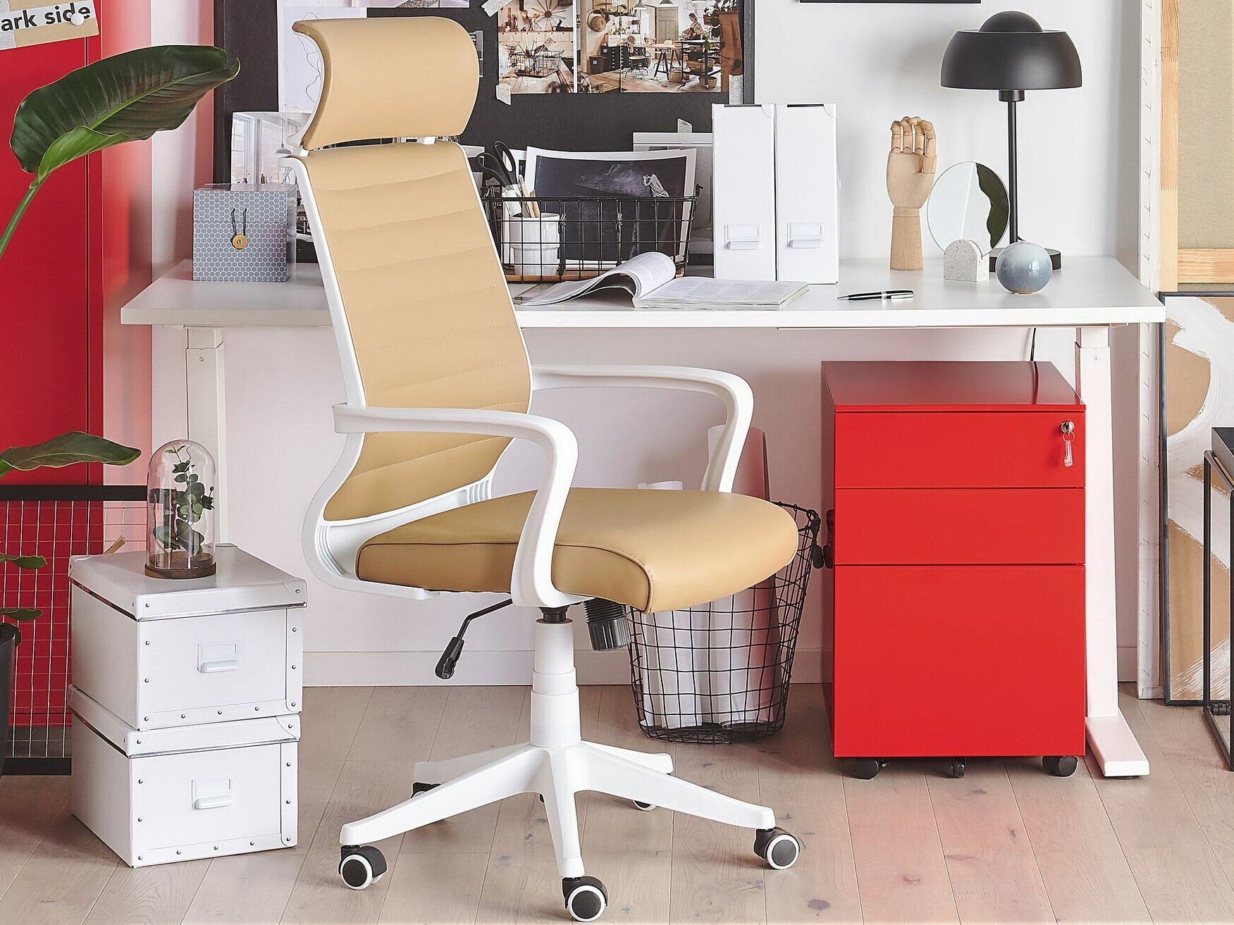 Predalnik Berwyn 1521 (Rdeča)