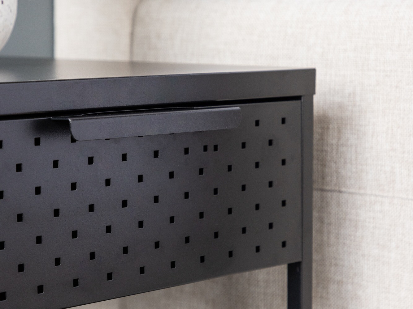 Nočna omarica Dallas 4299 (Črna)