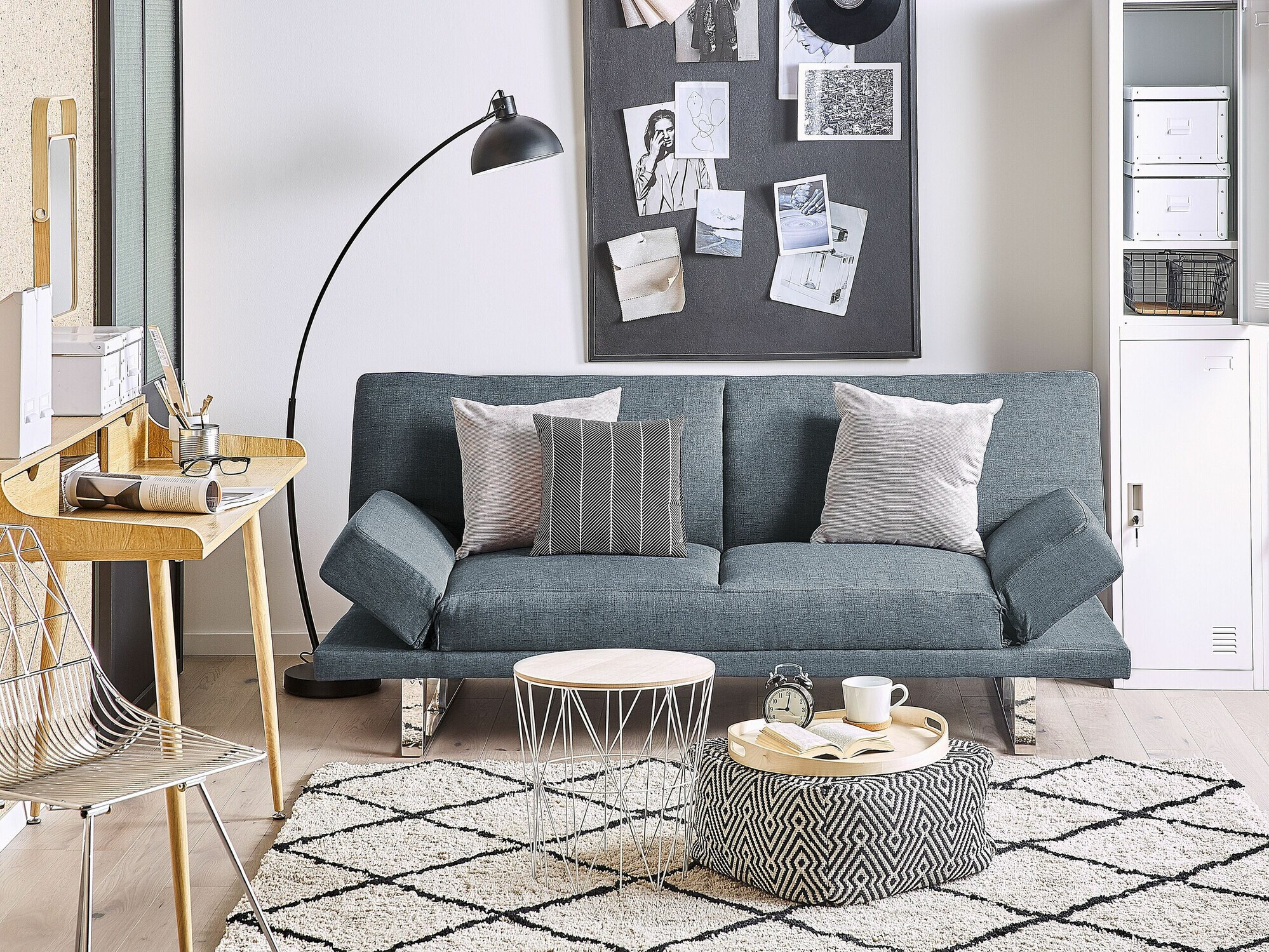 Raztegljiv kavč Berwyn 1646 (Temno modra)