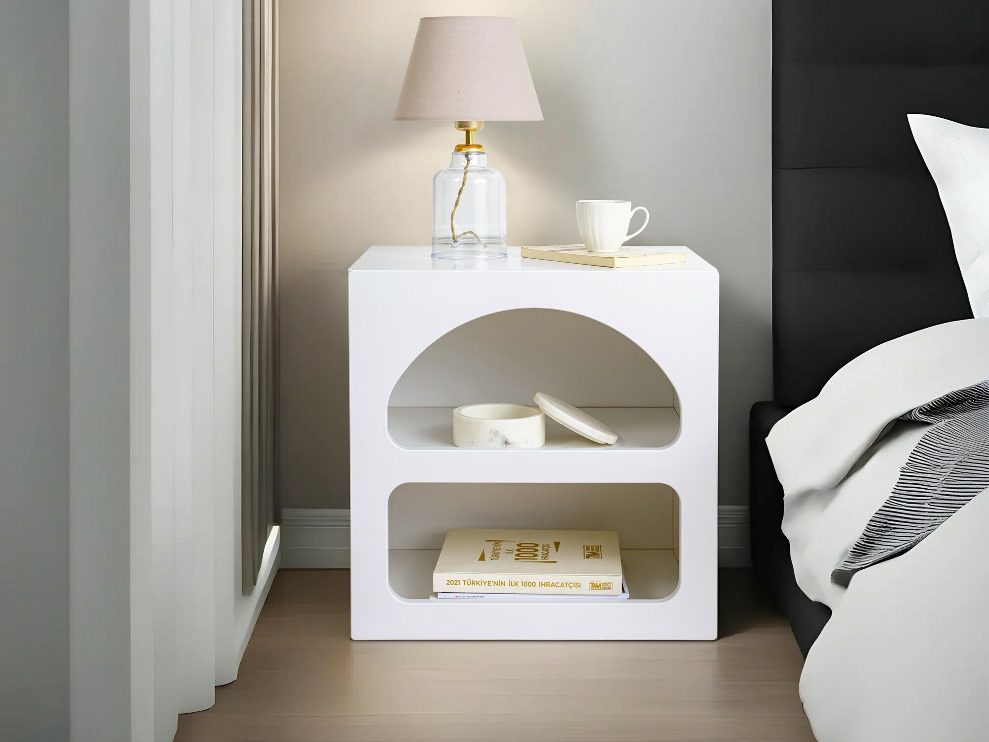 Nočna omarica Kailua 1824 (Bela)