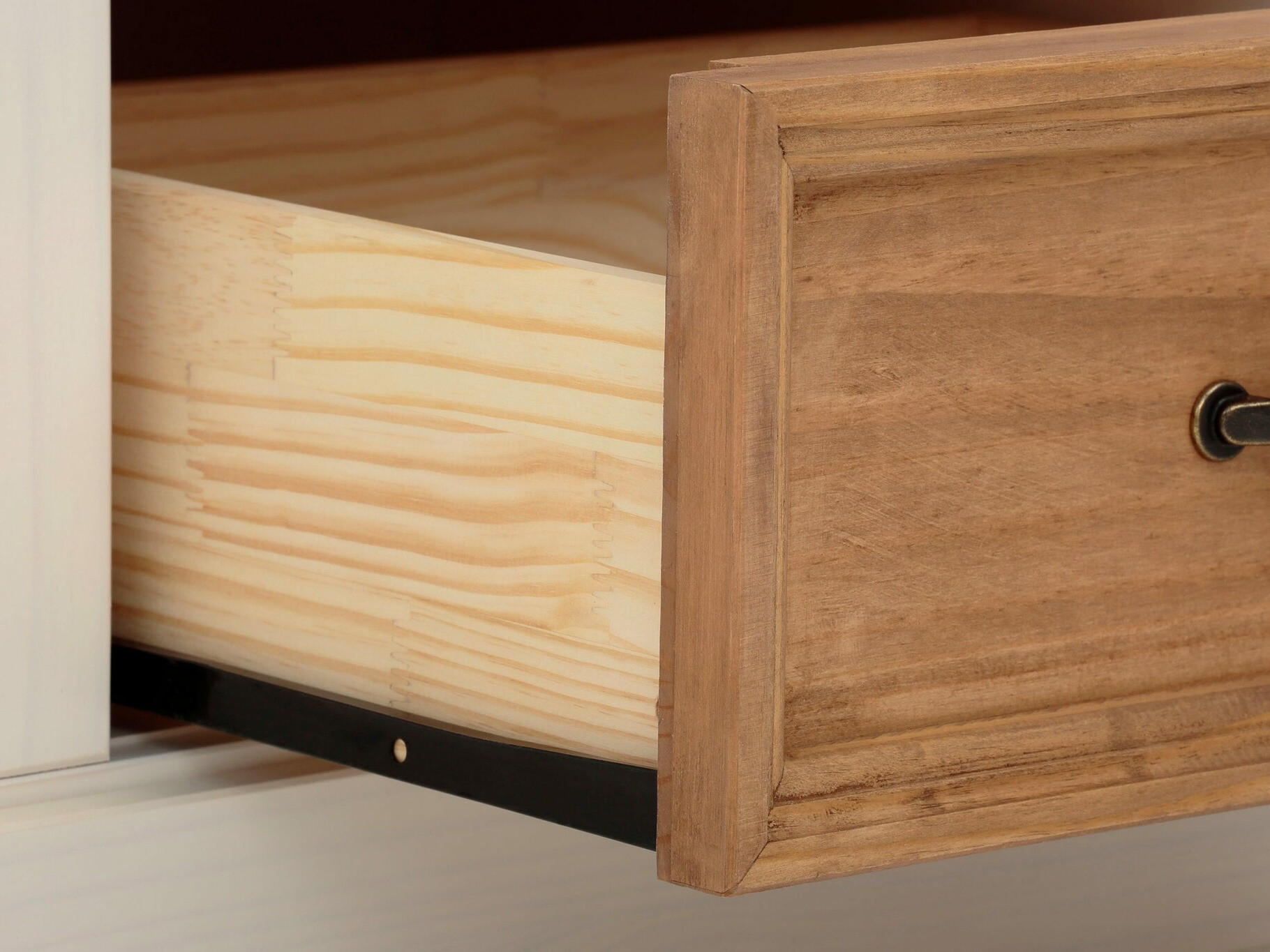 TV-omarica Tolelio 122 (Bela + Bor)