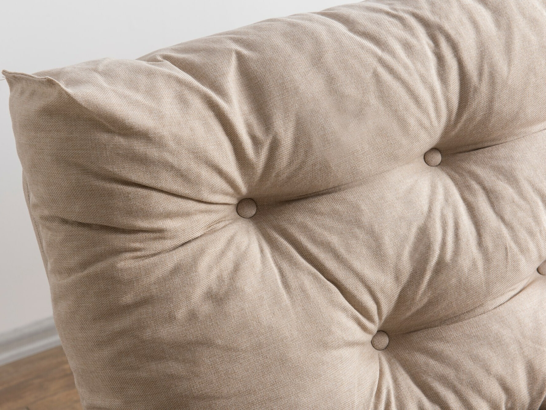 Raztegljiv kavč Altadena 555 (Krema)