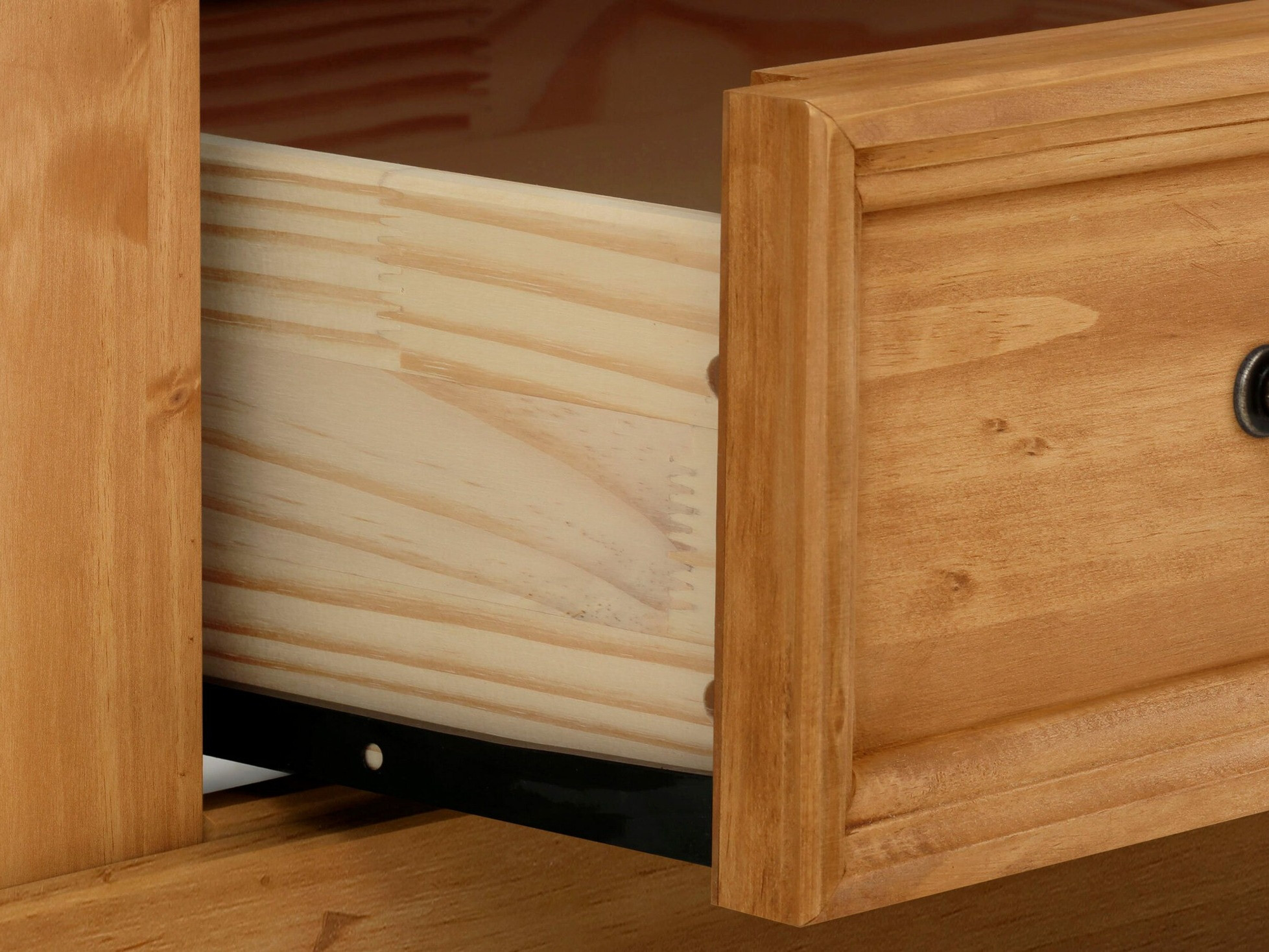 Komoda Tolelio 123 (Bor)