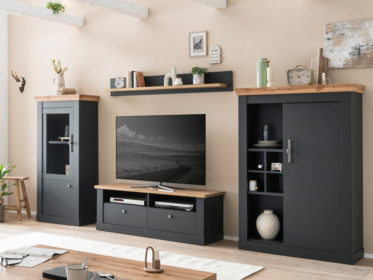 Komplet za dnevno sobo Levbalu 102