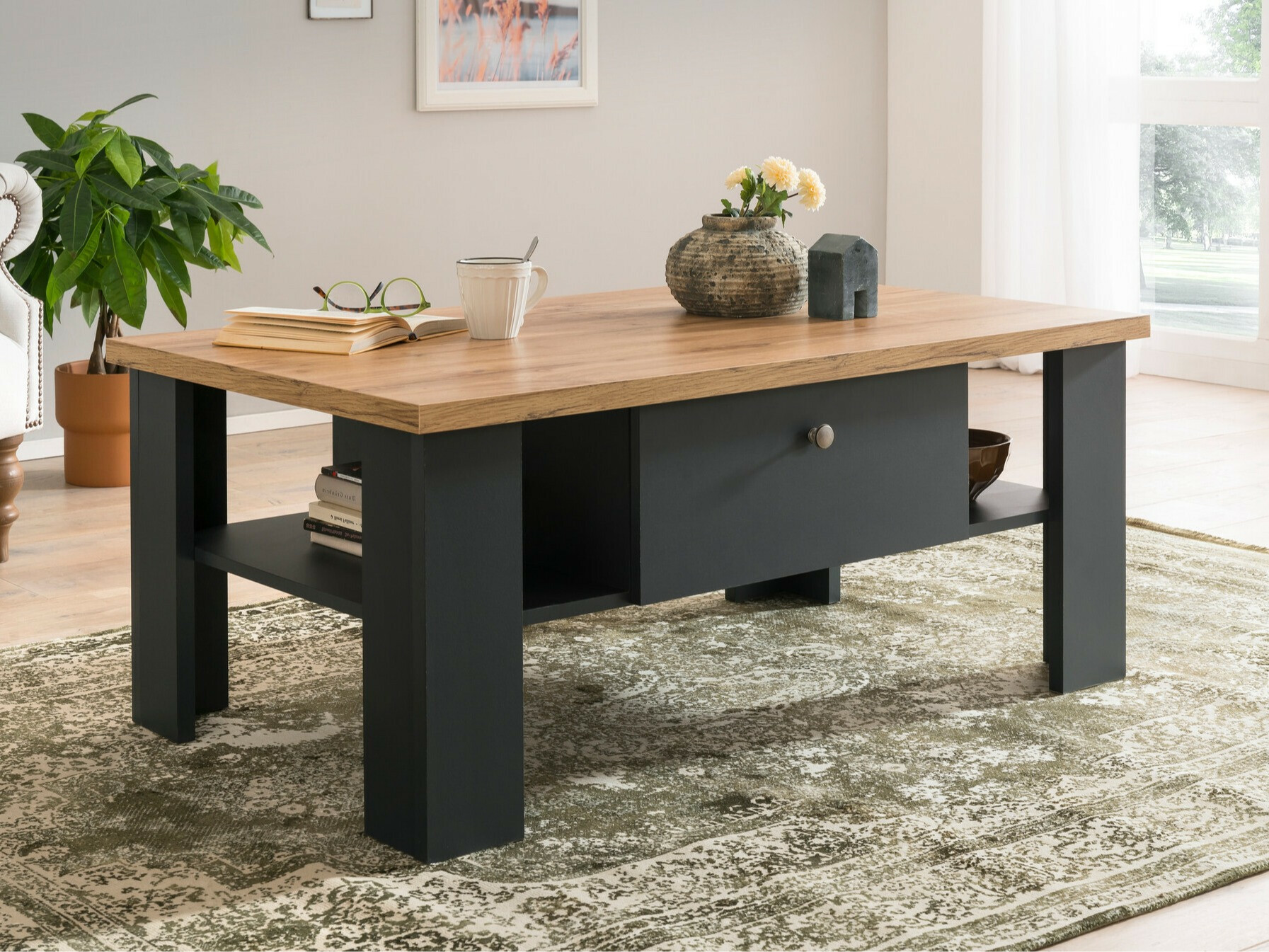 Klubska mizica Levbalu 114