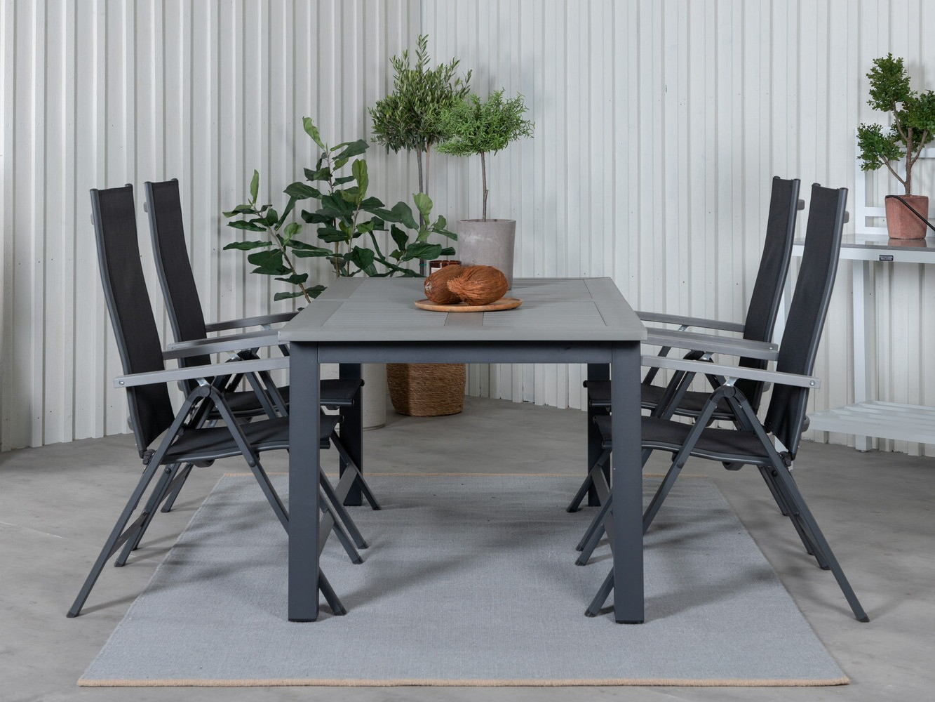 Komplet mize in stolov Dallas 2297