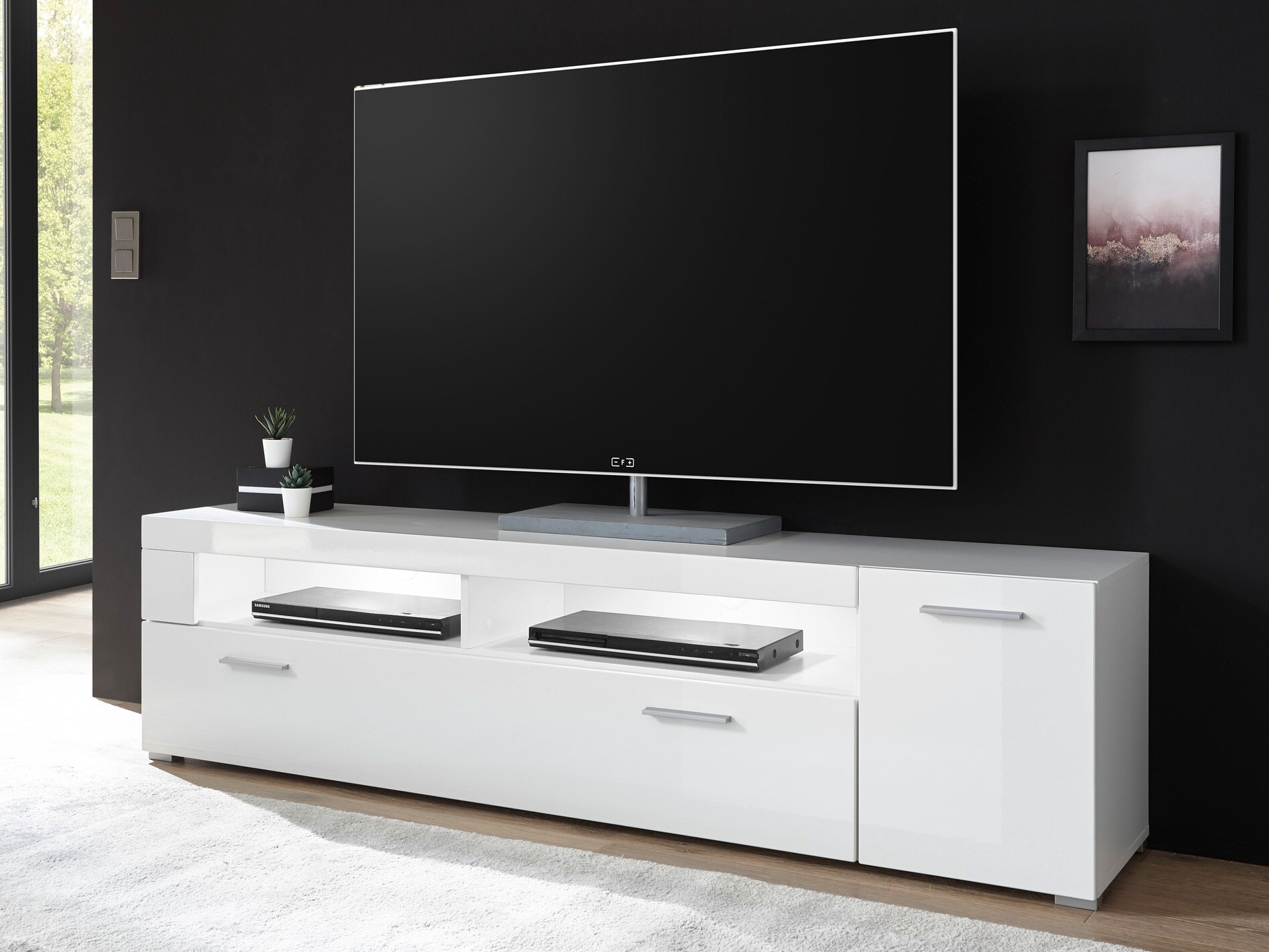 TV-omarica Voleva 108