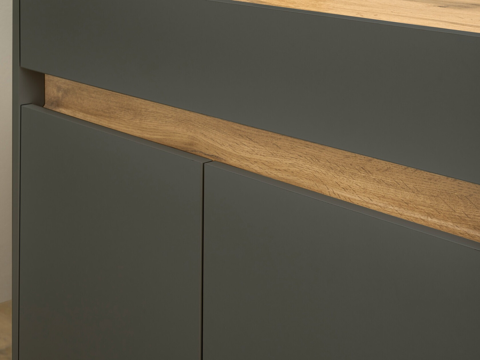 Komoda Elbsori 117 (Antracit + Wotan hrast)