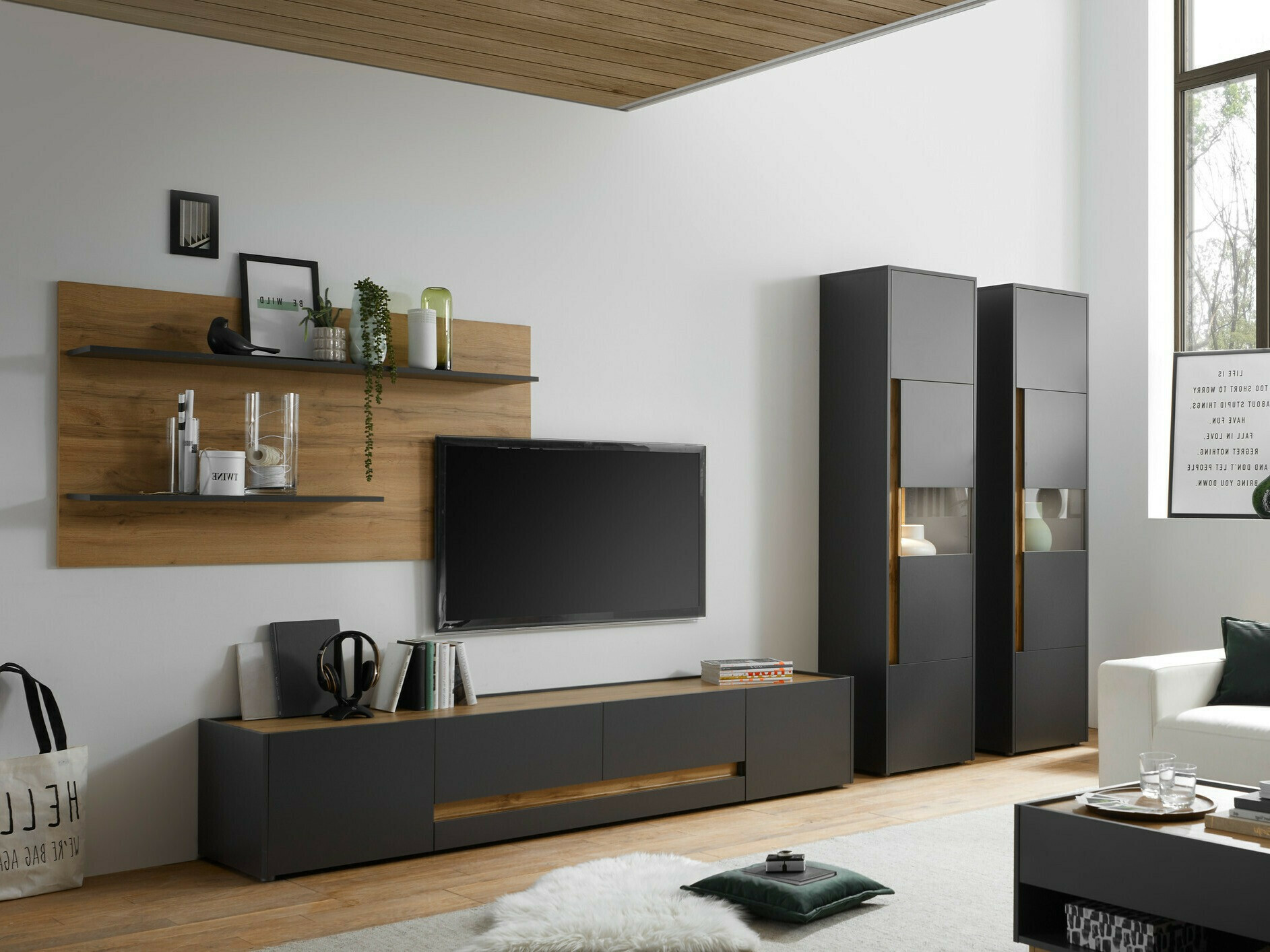 Dnevni prostor Elbsori 132 (Antracit + Wotan hrast)