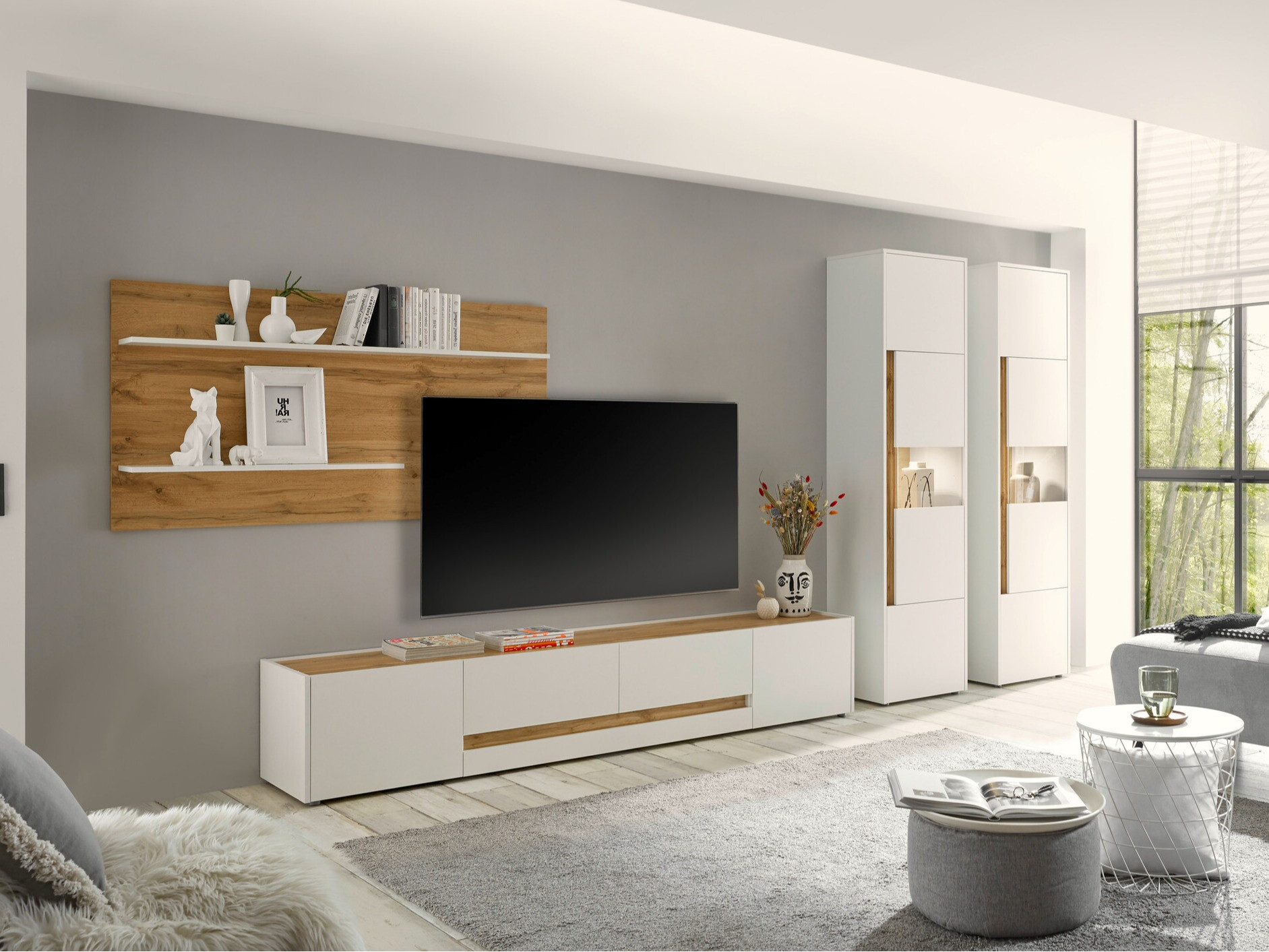 Dnevni prostor Elbsori 132 (Bela + Wotan hrast)