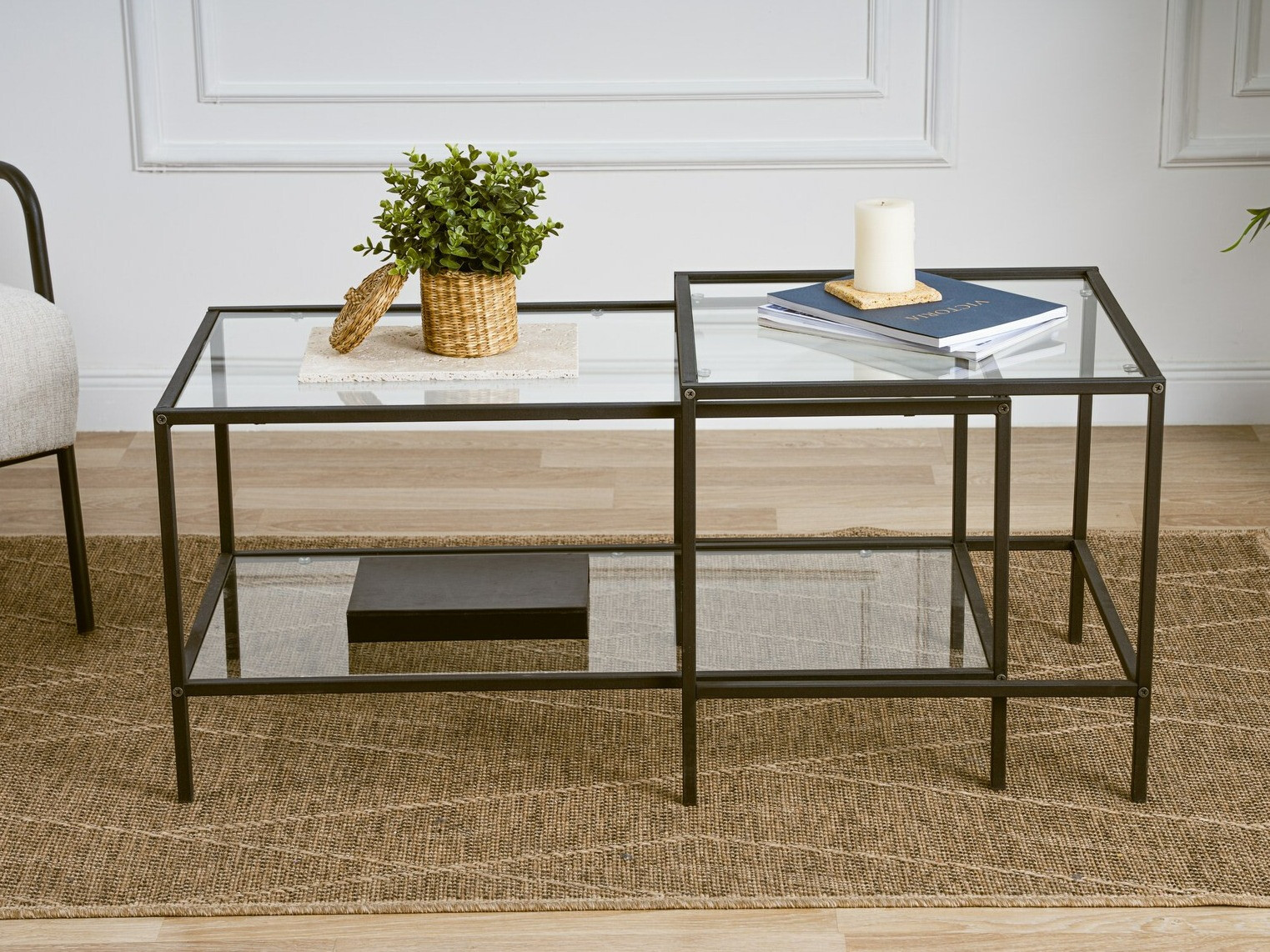 Komplet klubskih mizic Kailua 2039 (Črna)