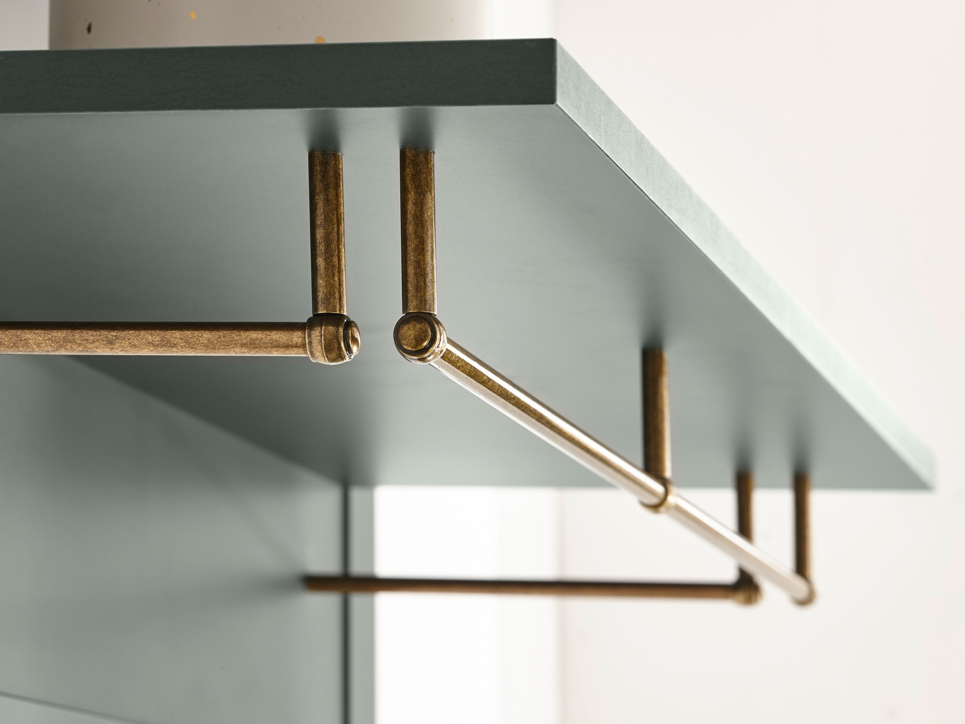 Obešalnik Evalira 123