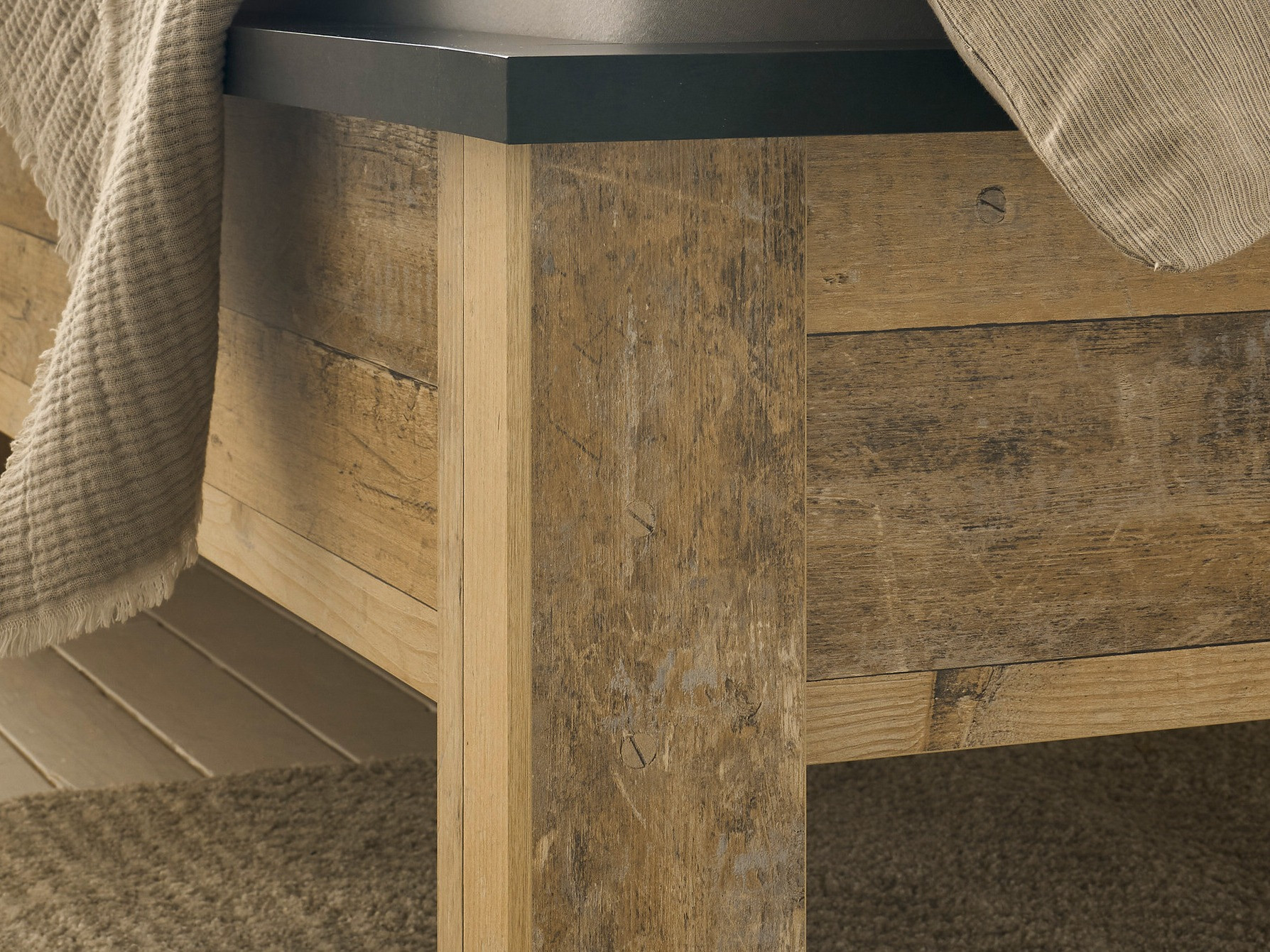 Postelja Cirtale 109 (Rustikalen les + Antracit)