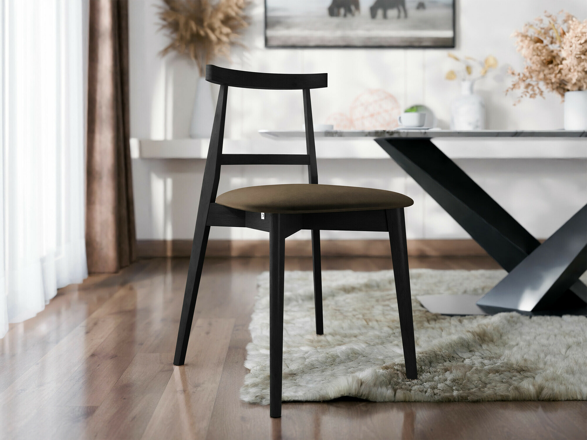 Stol Dearborn 104 (Magic Velvet 2205)