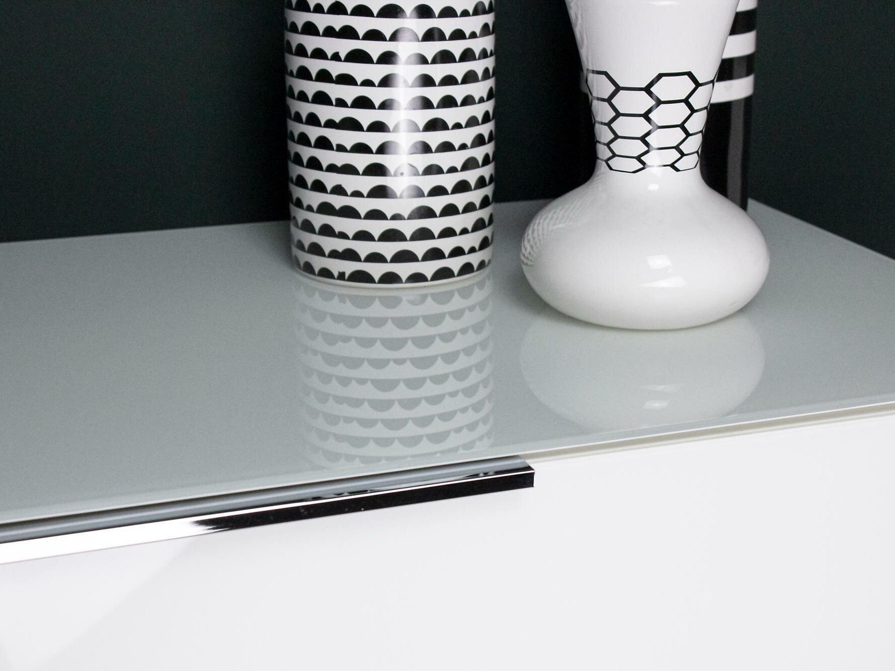 Komoda Sacramento 299 (Bela + Sijaj bela)