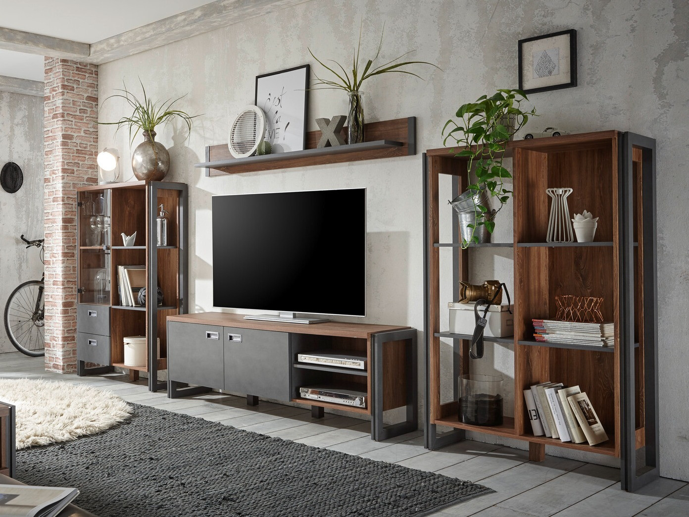 Stenska polica Virmeli 107