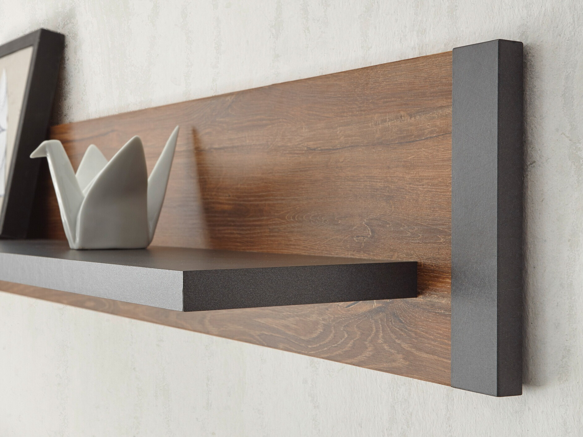 Stenska polica Virmeli 107