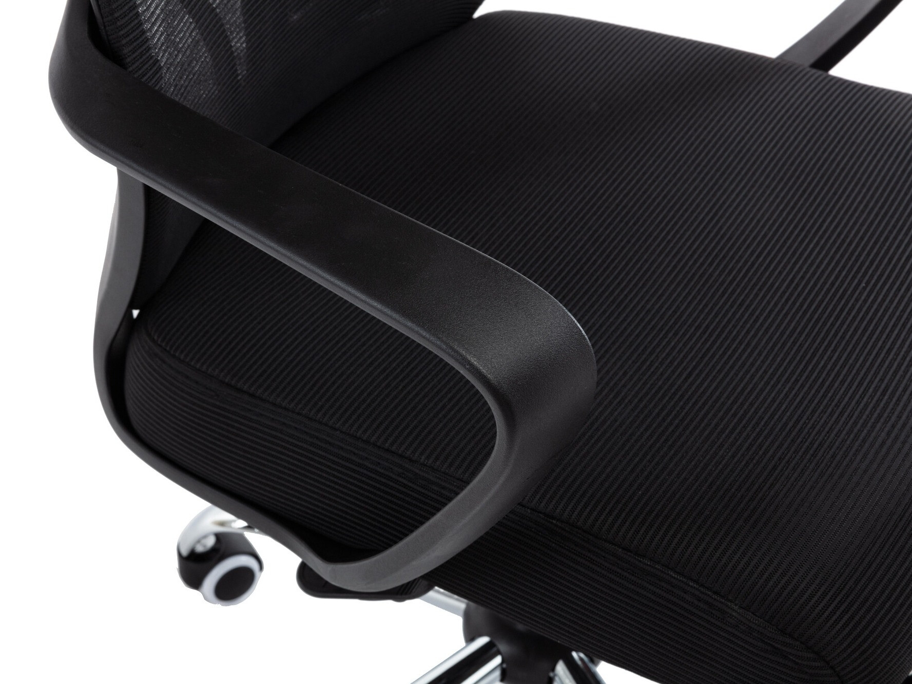 Pisarniški stol Mandeville 228 (Črna)