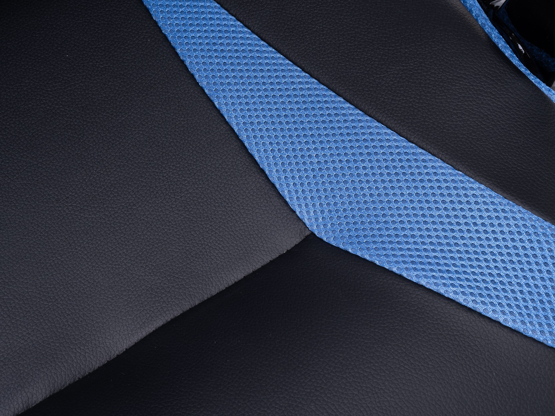 Gaming stol Mandeville 231 (Modra)