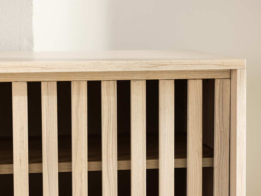 TV-omarica Dallas 4413 (Svetel les)