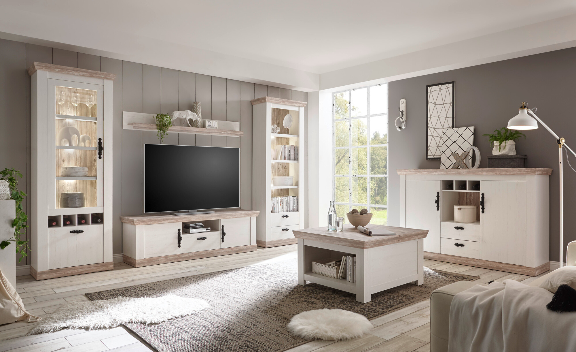 Klubska mizica Daltori 111