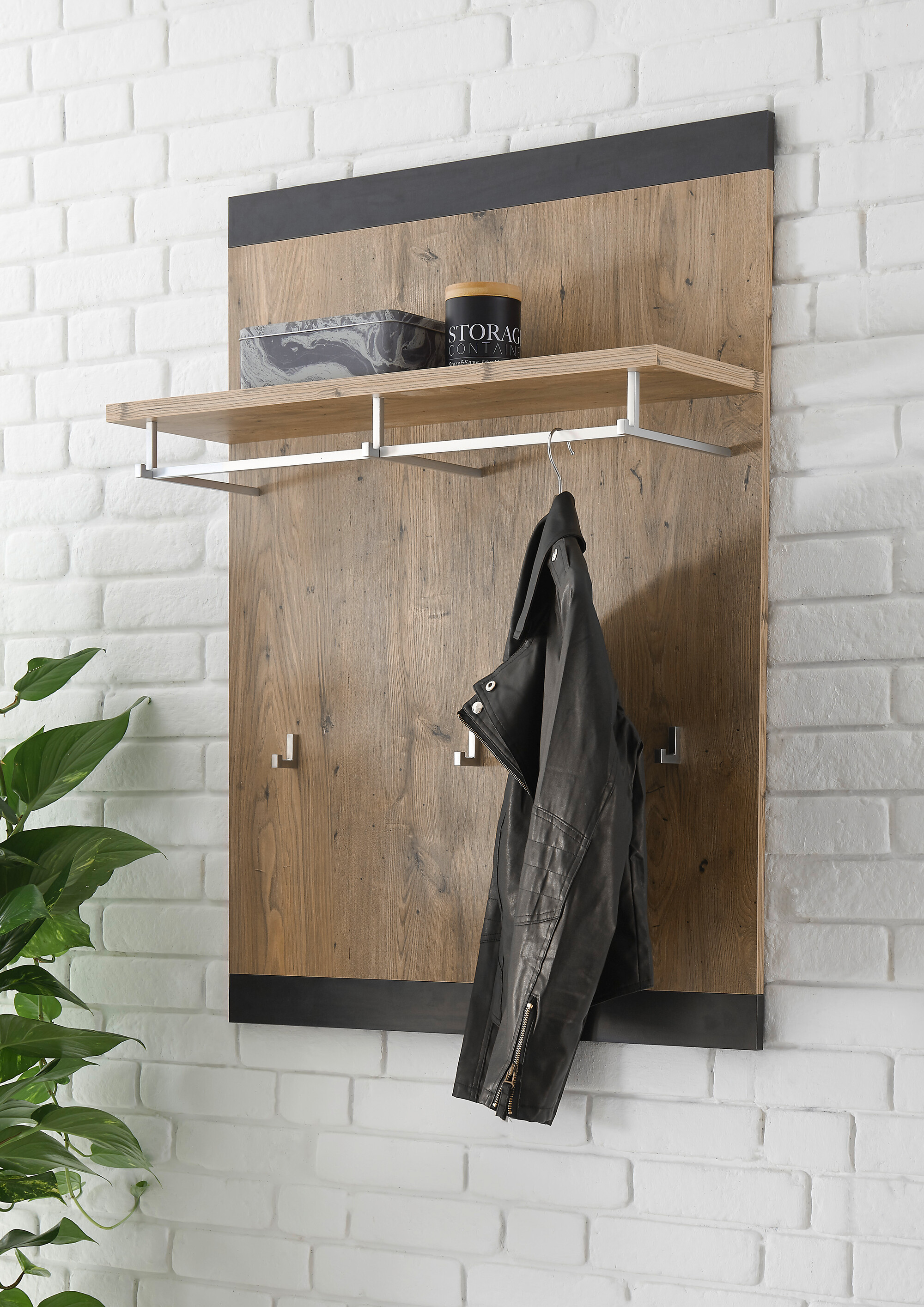 Obešalnik Fivete 117