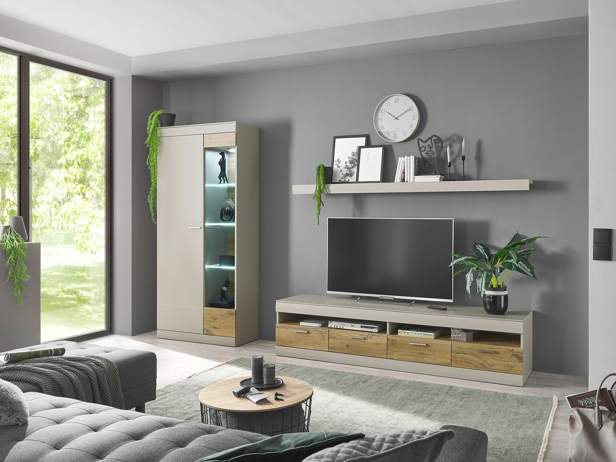 Regal Romlevu 105 (Levo)