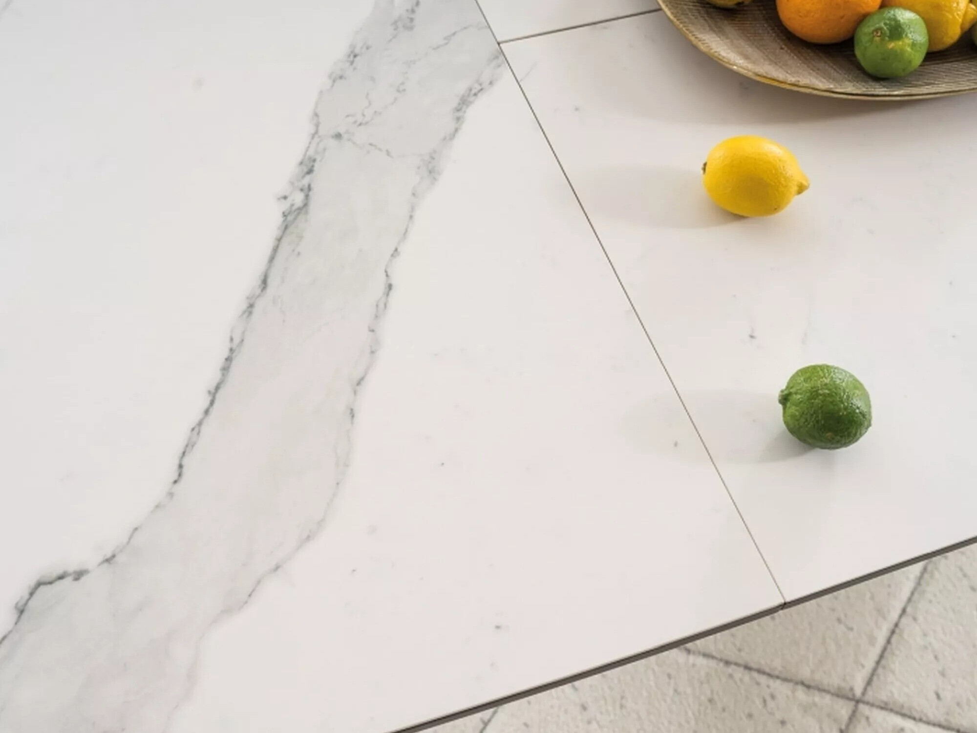 Miza Detroit 116 (Beli marmor + Črna)