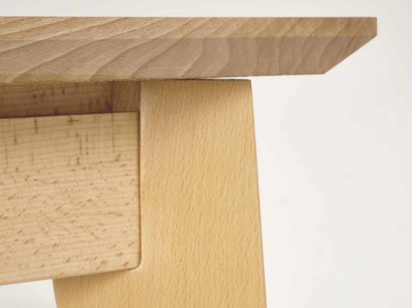 Miza Houston 1751 (Hrast)