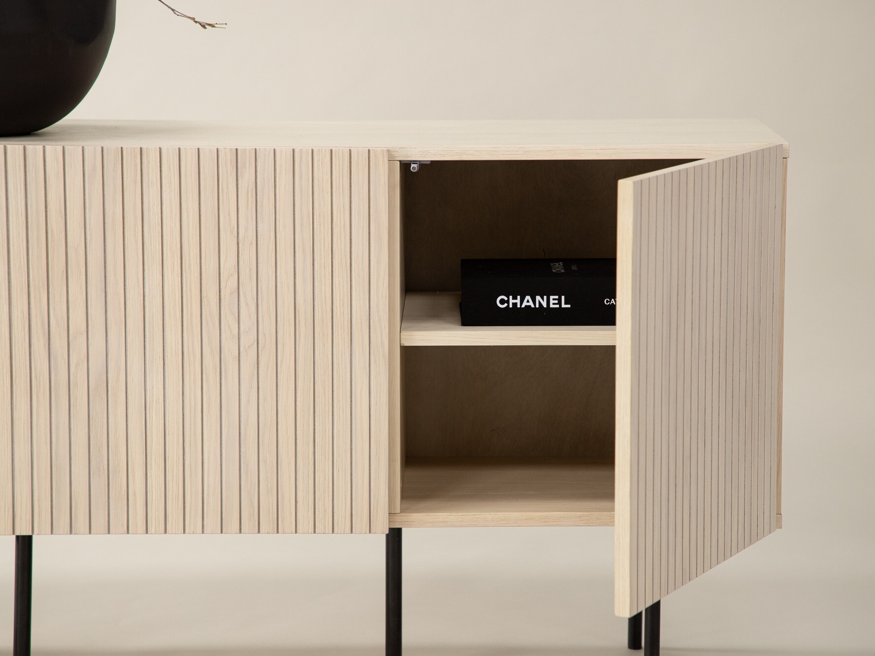 Omarica Dallas 3280 (Svetel les)