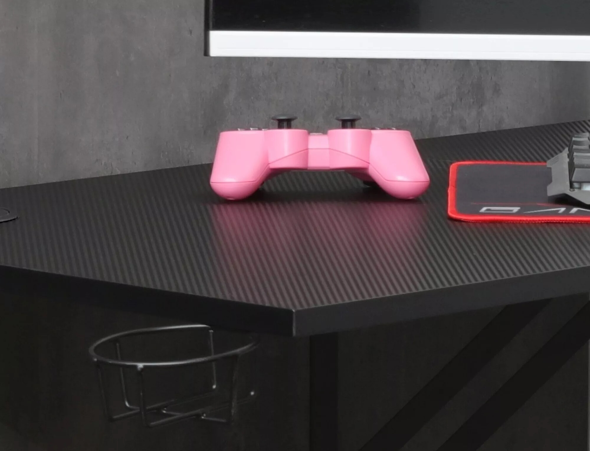 Kotna pisalna miza Detroit 215