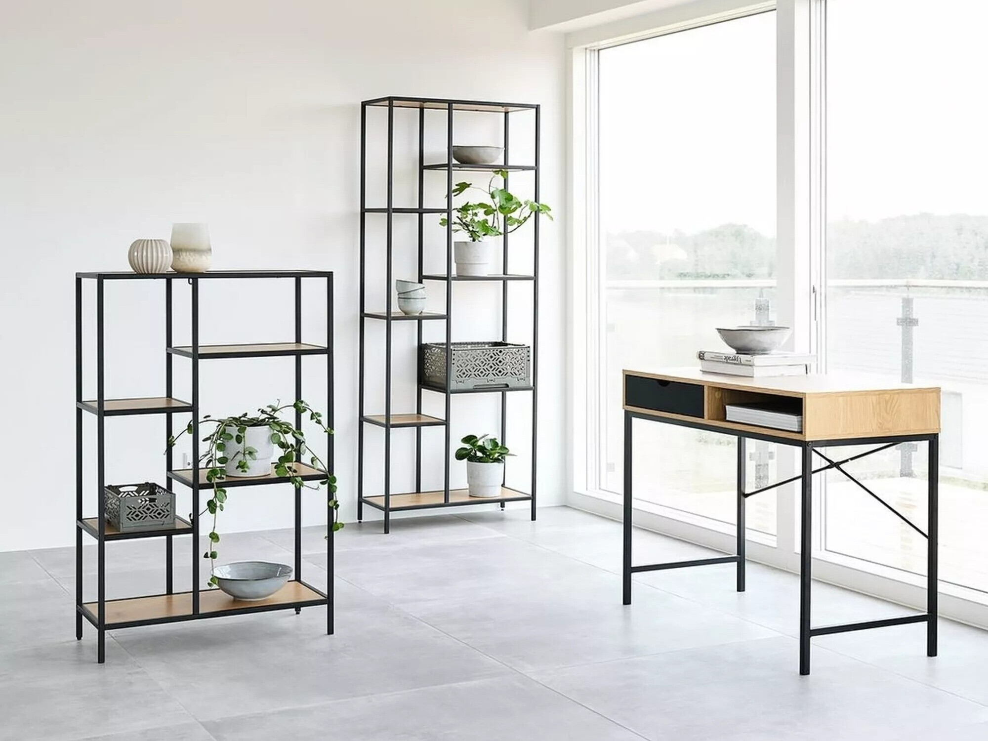 Regal Detroit 165 (Črna + Hrast)