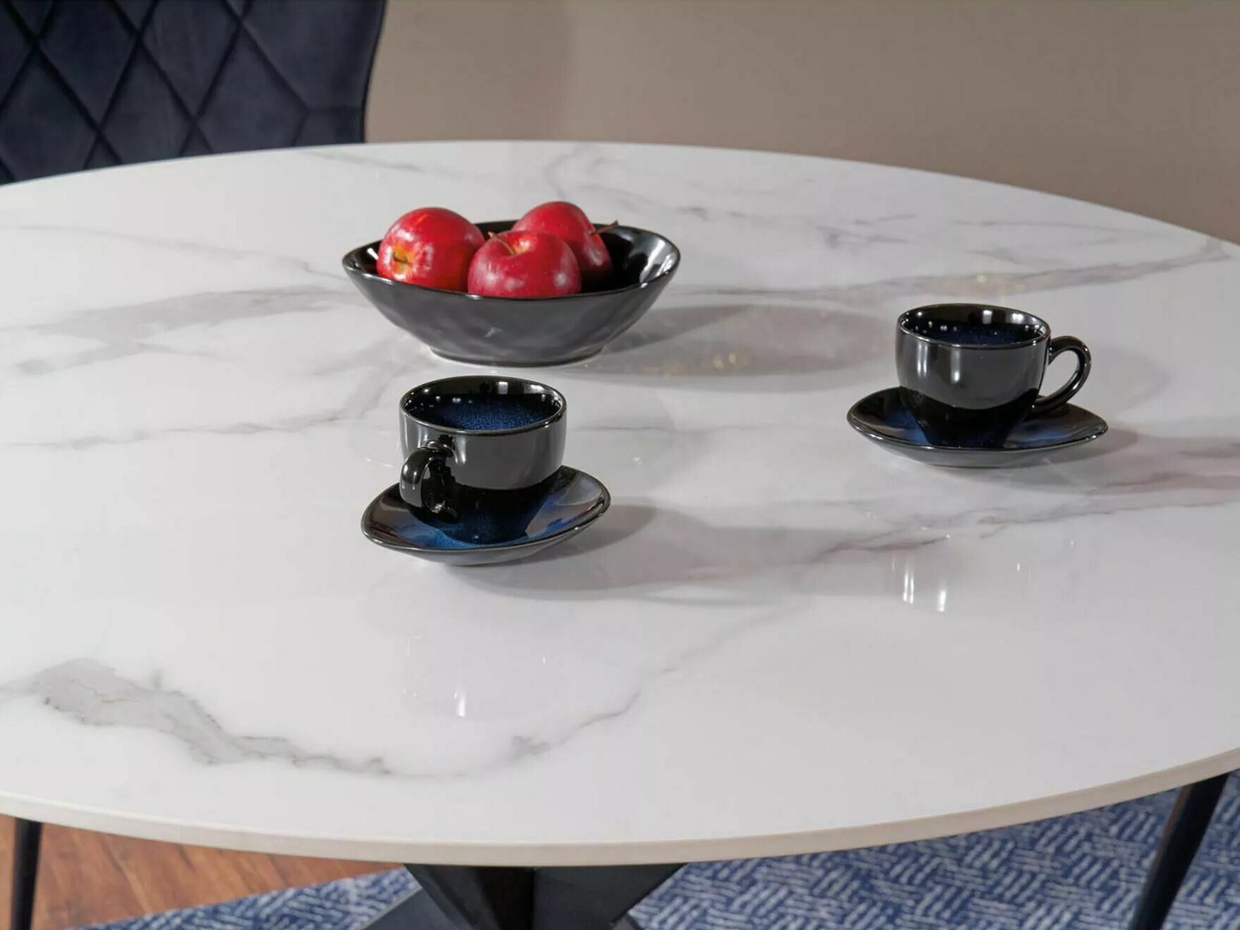 Miza Detroit 256 (Beli marmor)