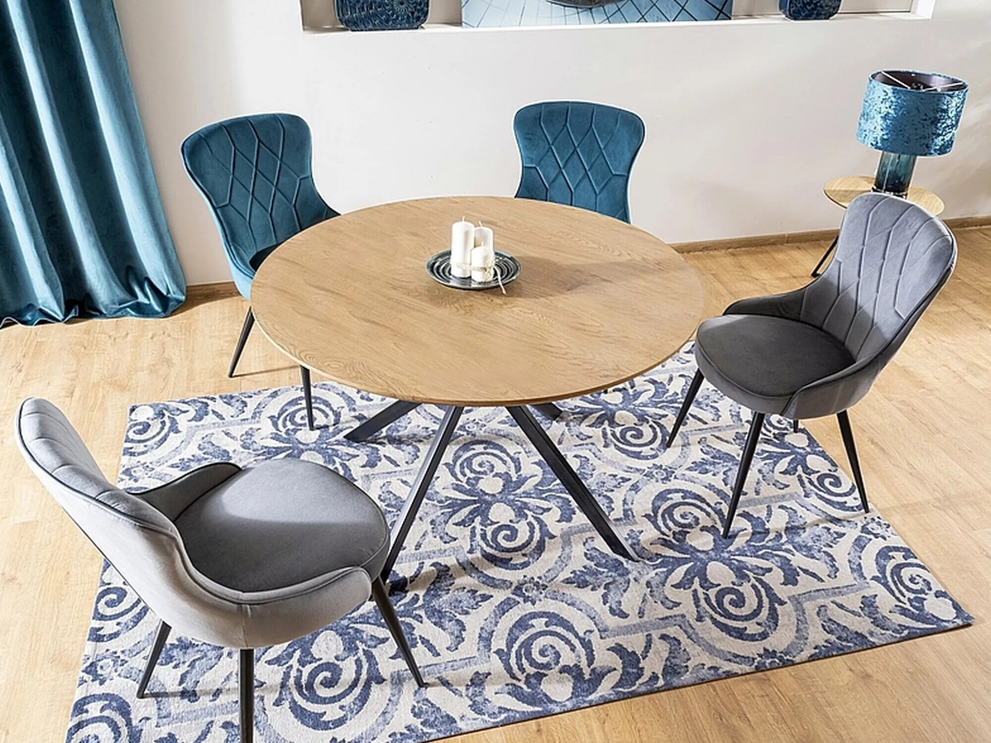 Miza Detroit 285 (Hrast)