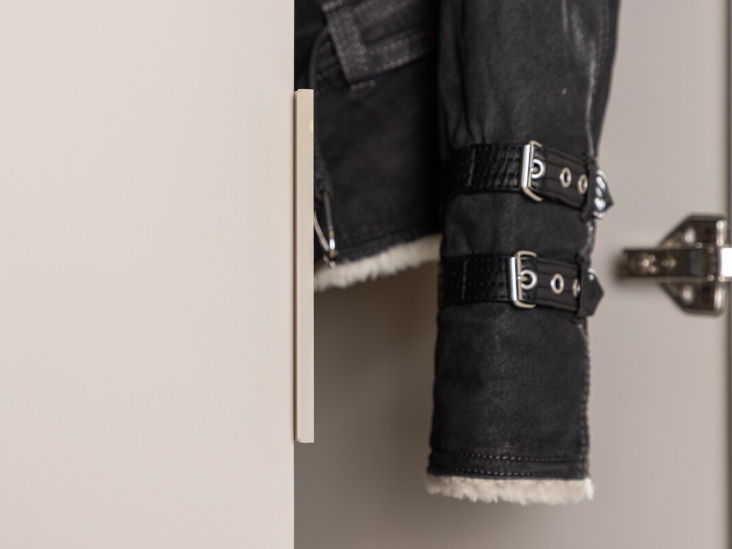 Garderobna omara Dallas 4430