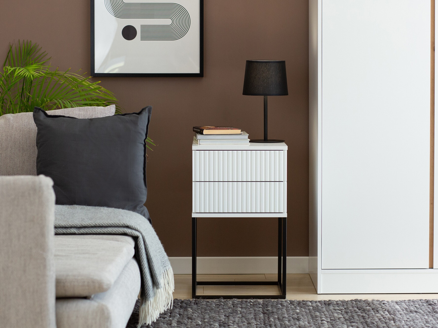 Nočna omarica Bristol 195 (Bela)