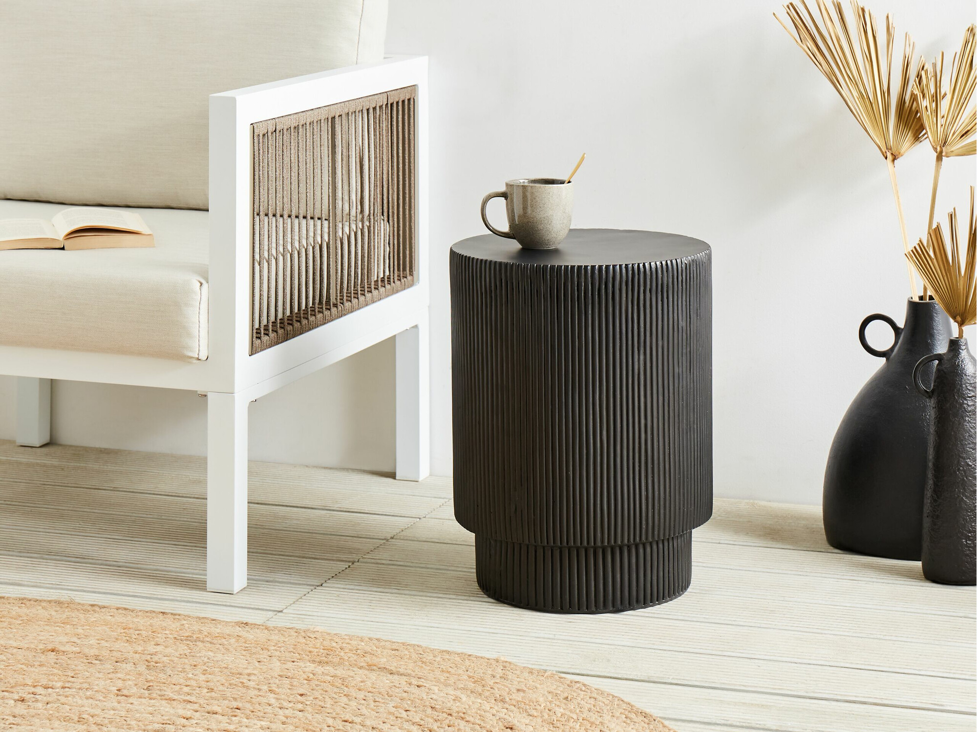 Stranska mizica Berwyn 2126 (Črna)