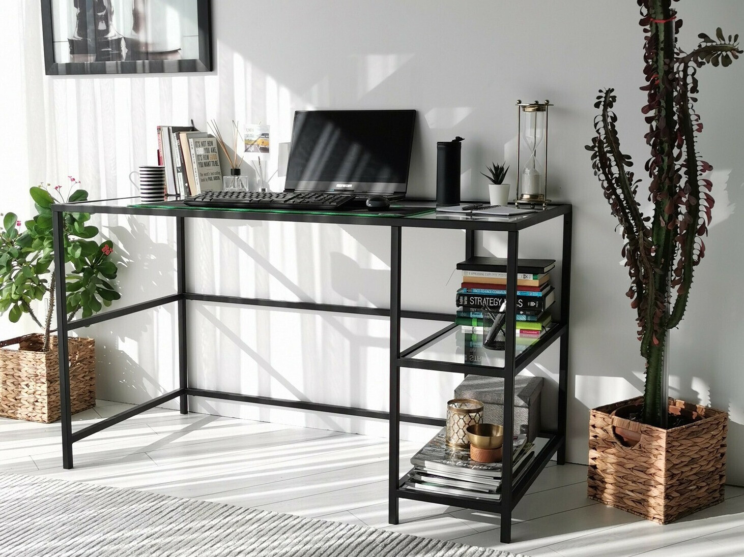 Pisalna miza Kailua 588