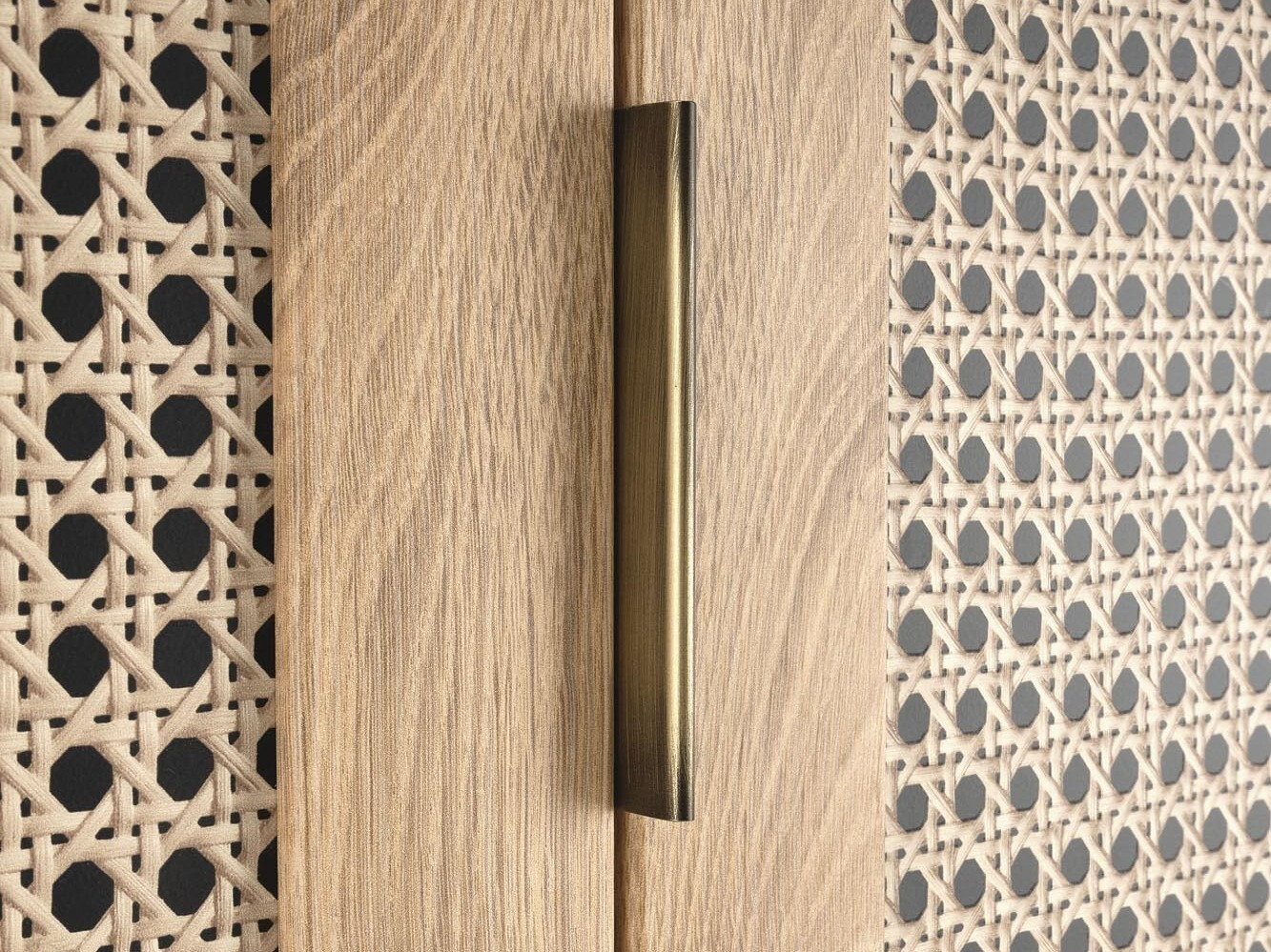 Garderobna omara Bencamu 102