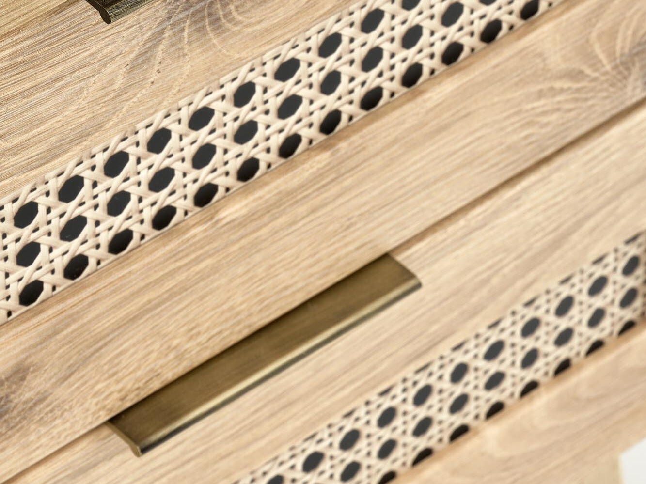 Nočna omarica Bencamu 100